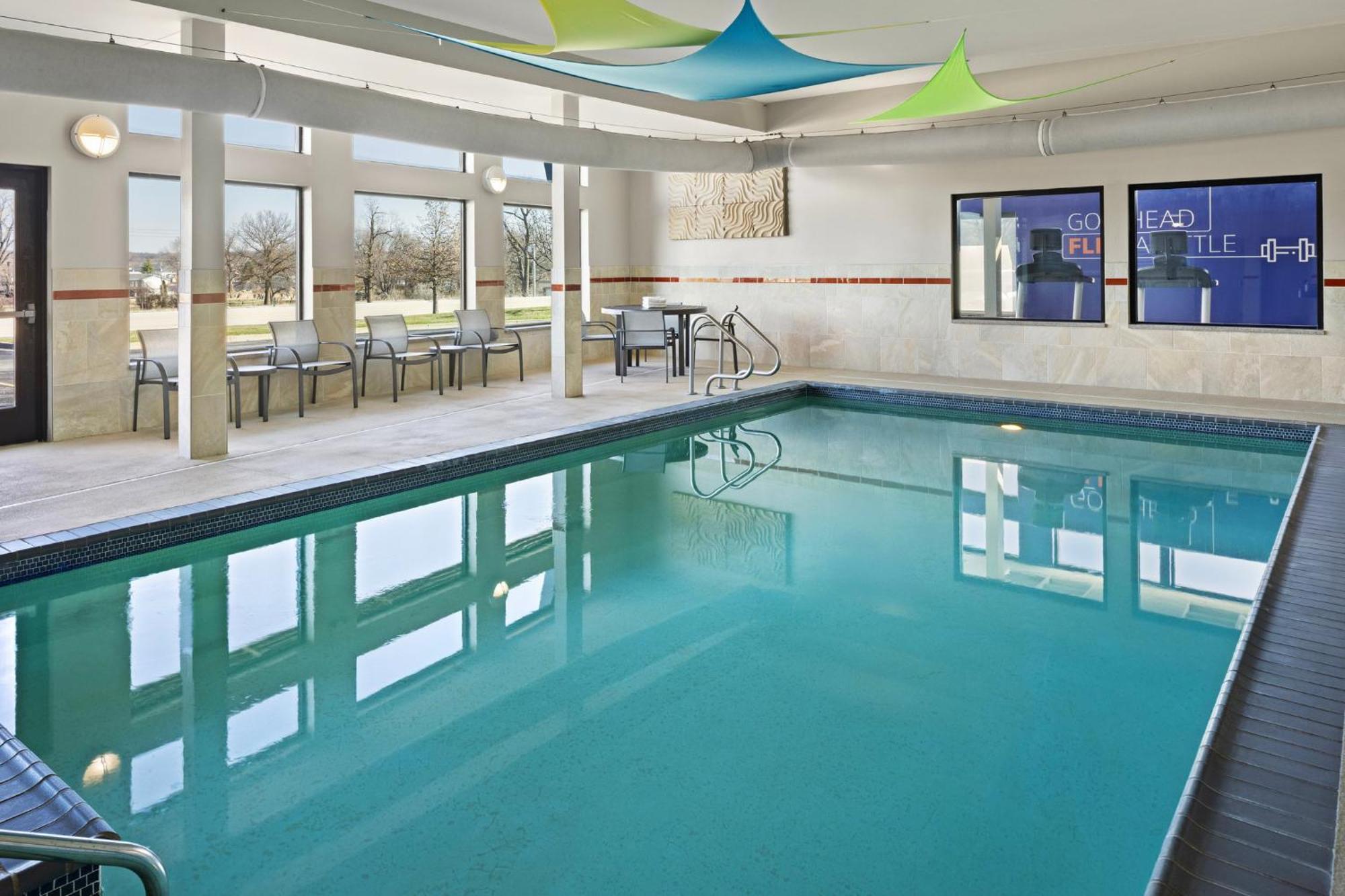 Holiday Inn Express Moline - Quad Cities Area By Ihg Exterior foto